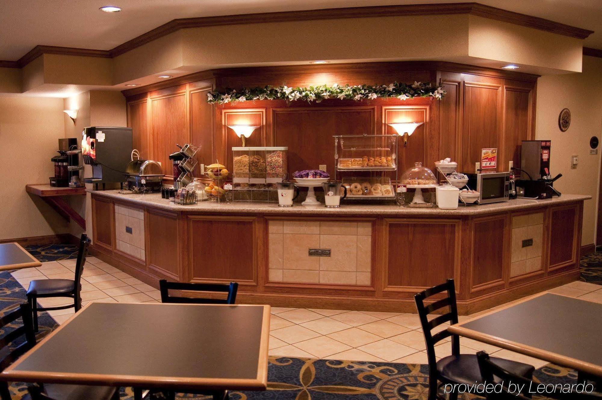 คอมฟอร์ต สวีท เบนตัน ฮาร์เบอร์ เซนต์ โจเซฟ Hotel เบนตันฮาร์เบอร์ ภายนอก รูปภาพ